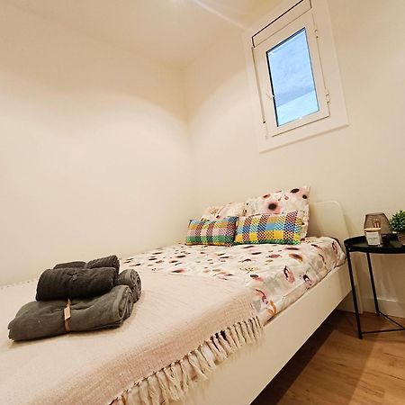 Private Room By El Born Barcelona Bagian luar foto