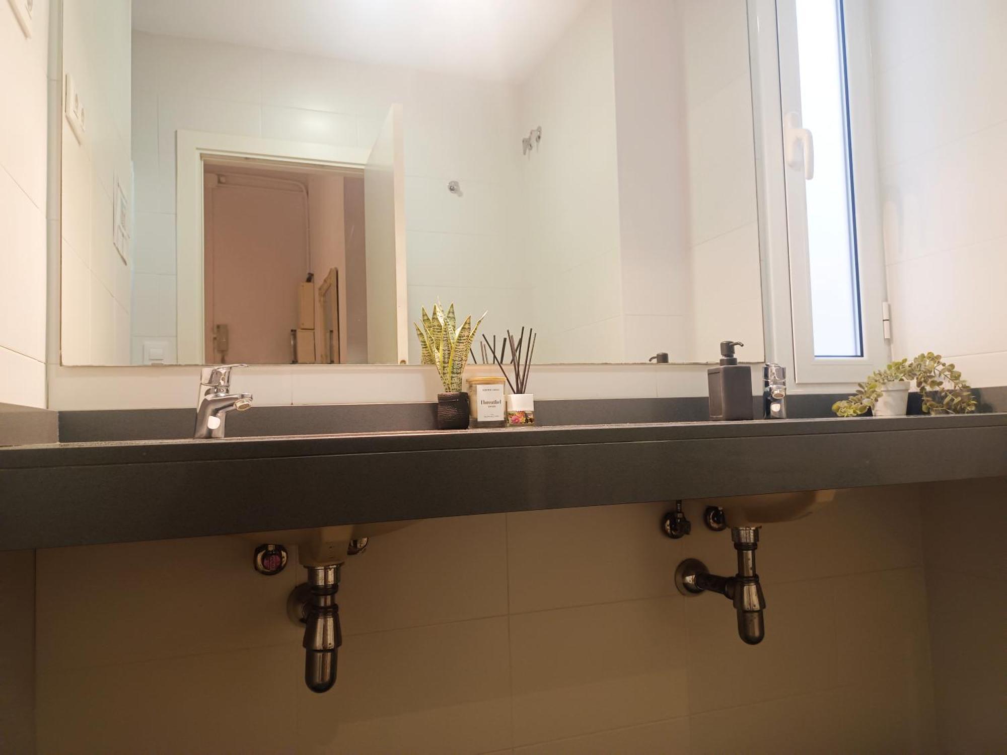 Private Room By El Born Barcelona Bagian luar foto